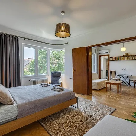Cozy On Vitosha Boulevard Apartment *